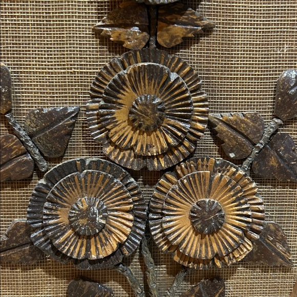 vintage 1970s hand-carved coconut shell floral wall art plaque - Picture 4 of 8